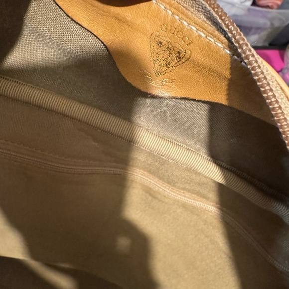 Gucci Brown Monogram travel bag - Picture 16 of 16